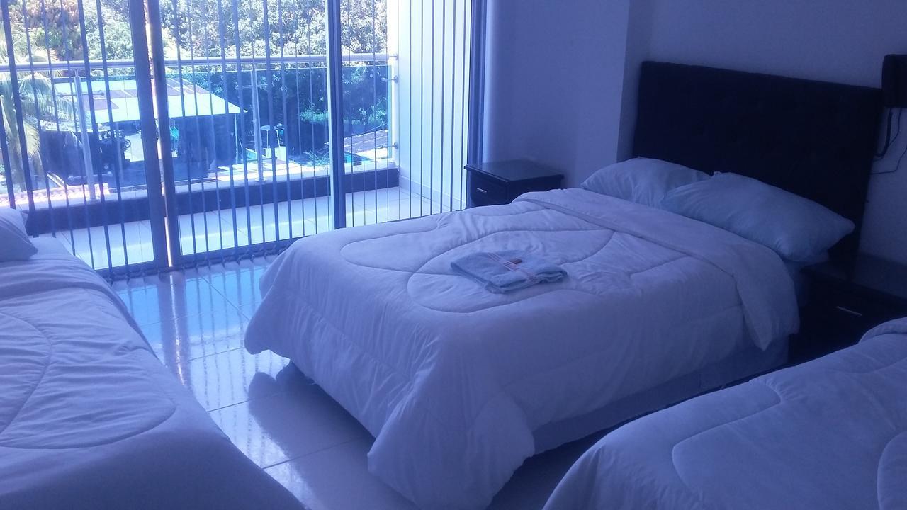 Hotel Palma Roja Гранада Экстерьер фото